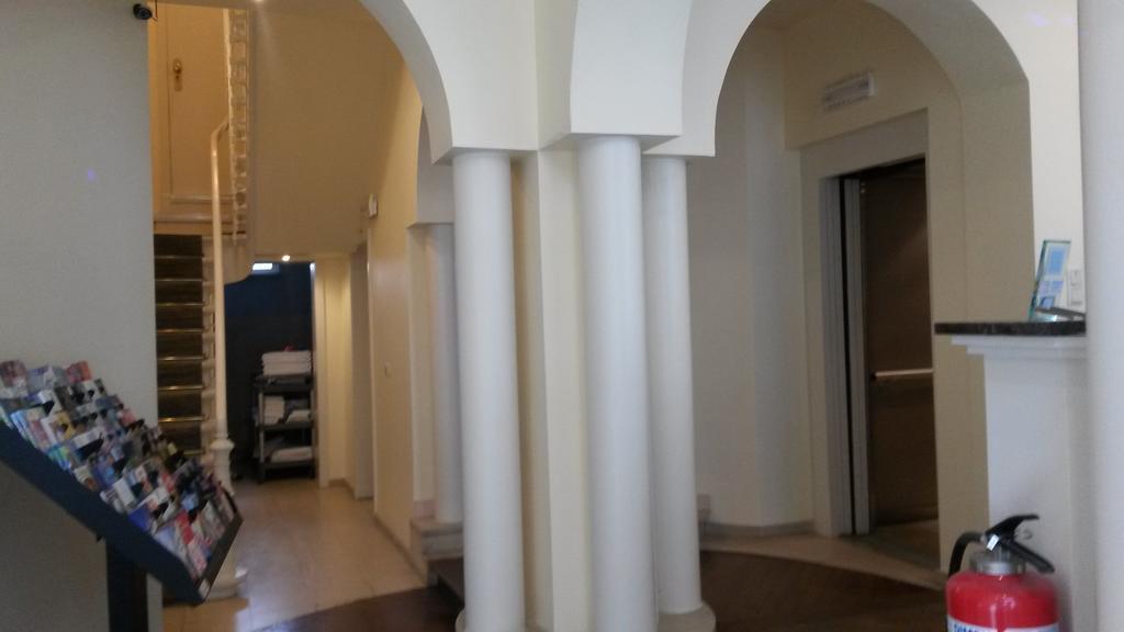 Hotel Queen Mary Βρυξέλλες Εξωτερικό φωτογραφία