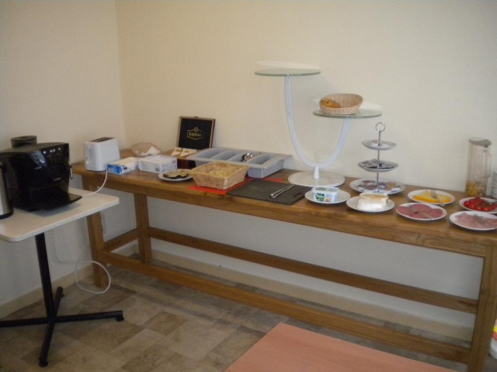 Hotel Queen Mary Βρυξέλλες Εξωτερικό φωτογραφία