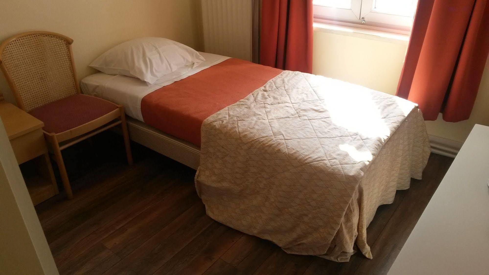 Hotel Queen Mary Βρυξέλλες Εξωτερικό φωτογραφία