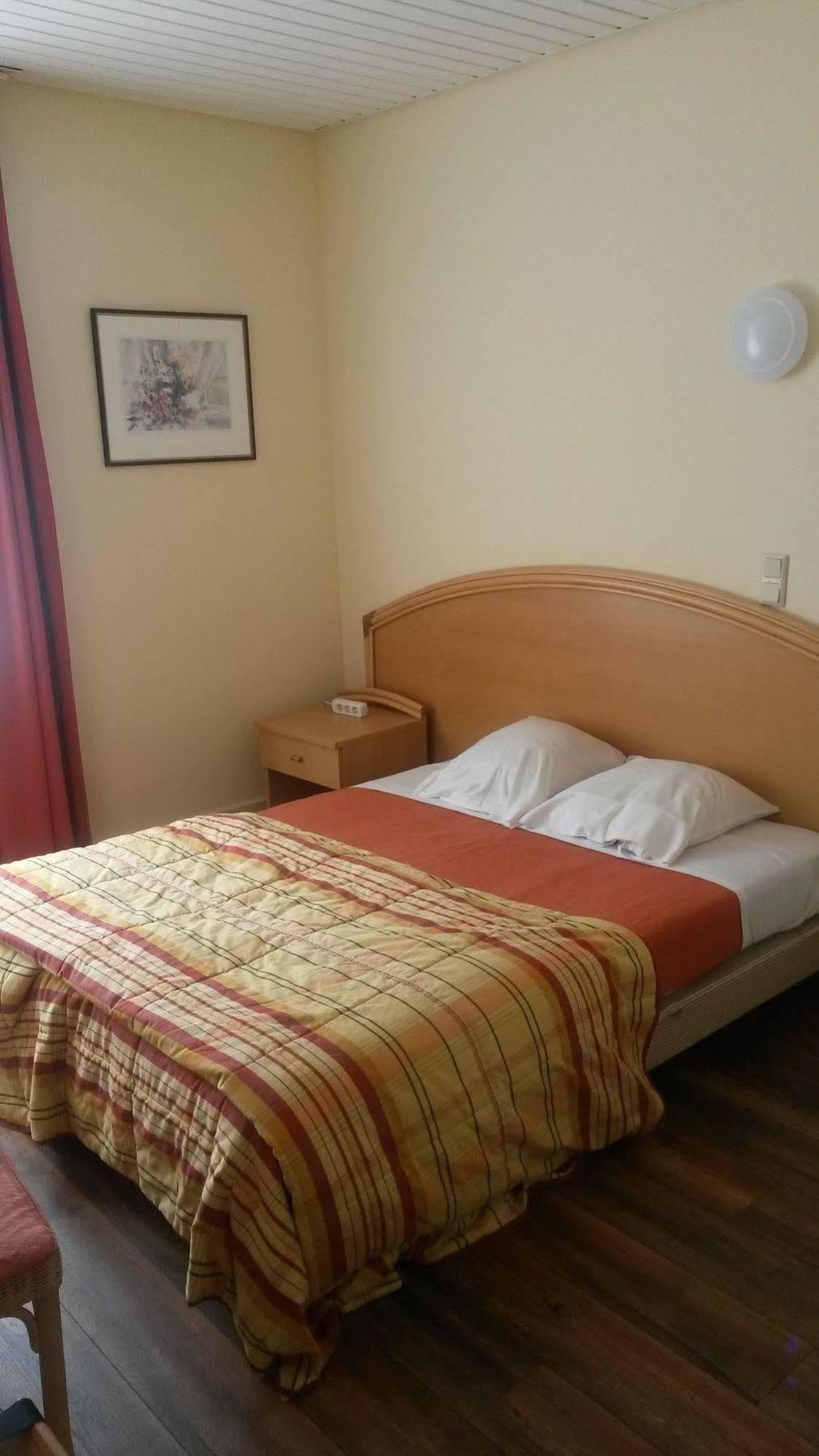 Hotel Queen Mary Βρυξέλλες Εξωτερικό φωτογραφία