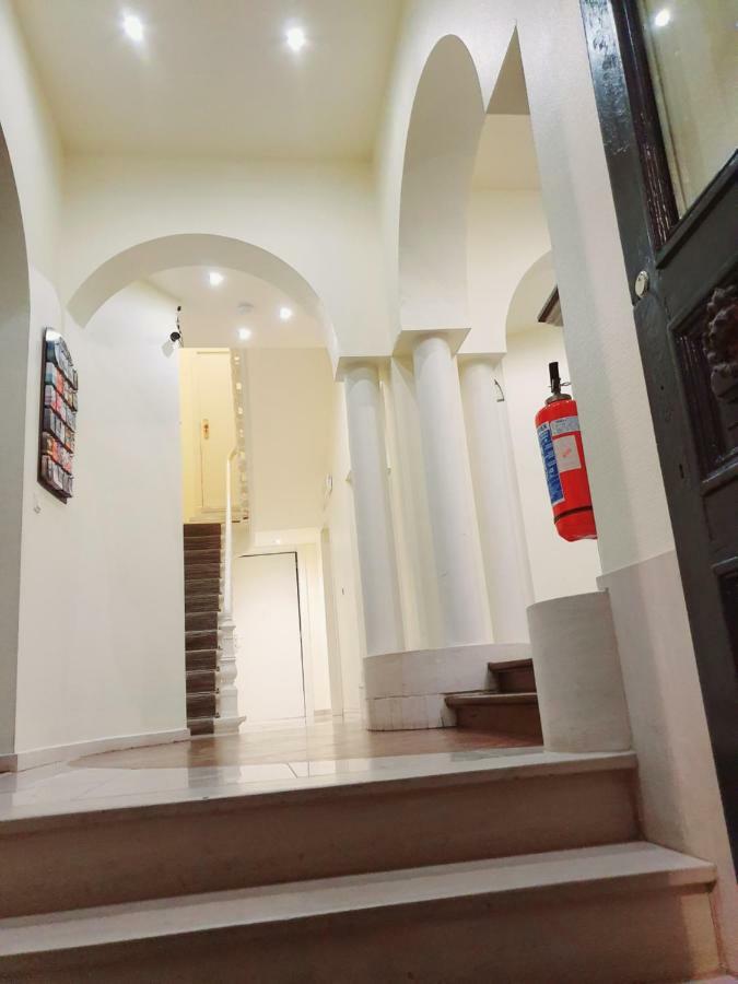 Hotel Queen Mary Βρυξέλλες Εξωτερικό φωτογραφία