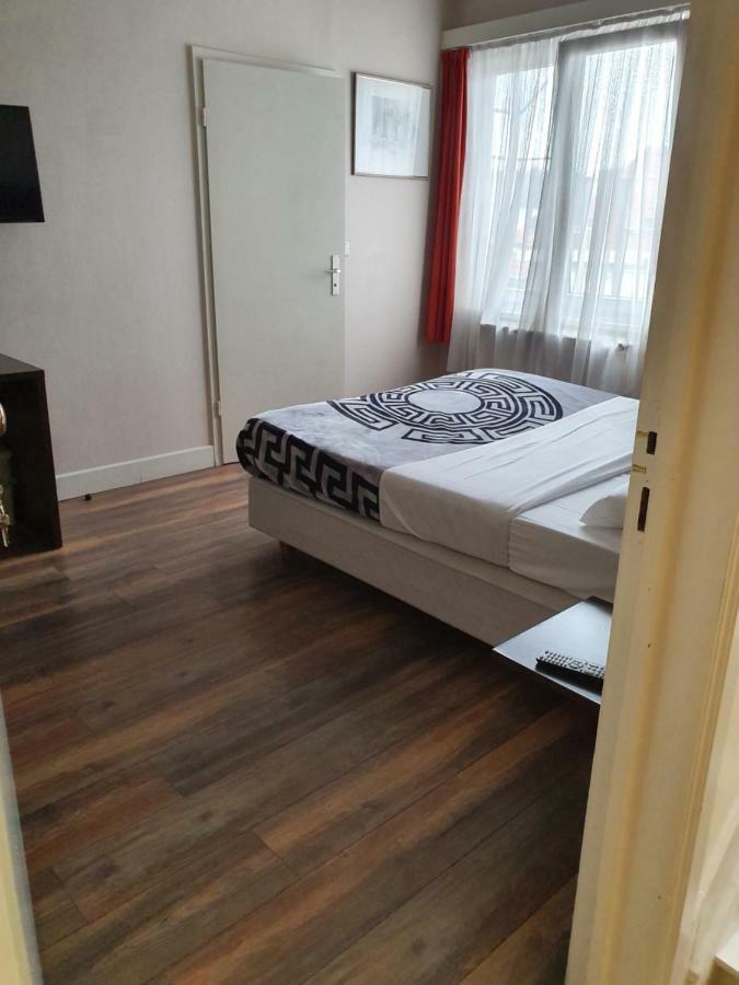 Hotel Queen Mary Βρυξέλλες Εξωτερικό φωτογραφία