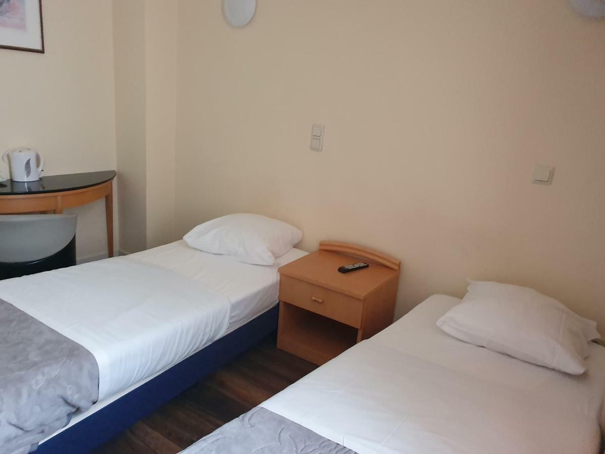 Hotel Queen Mary Βρυξέλλες Εξωτερικό φωτογραφία