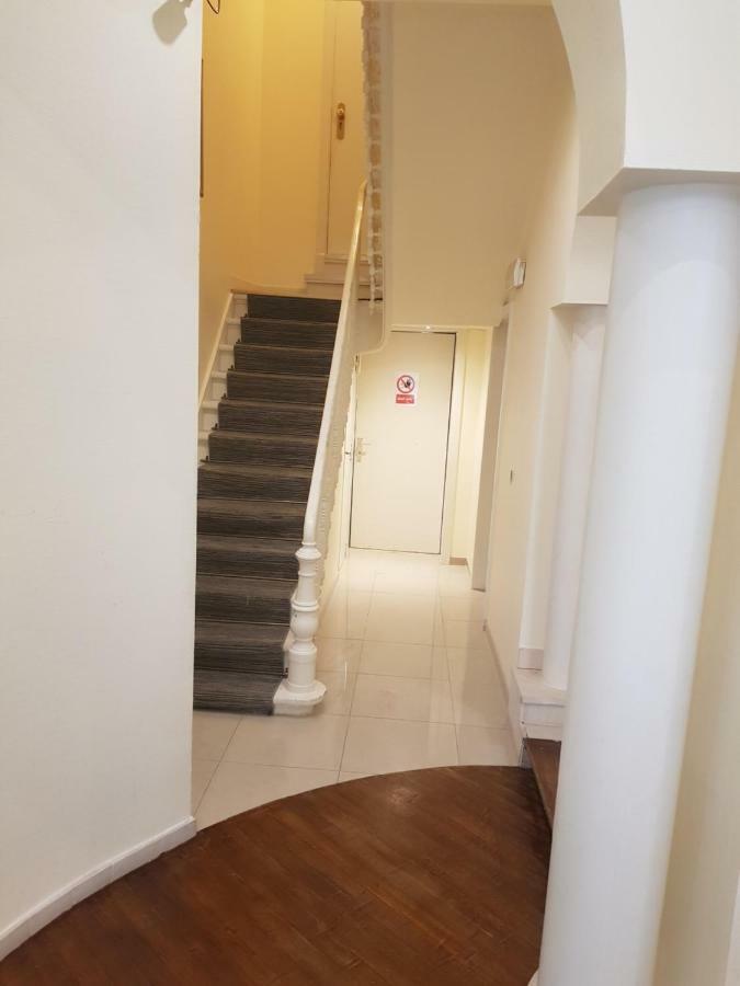 Hotel Queen Mary Βρυξέλλες Εξωτερικό φωτογραφία